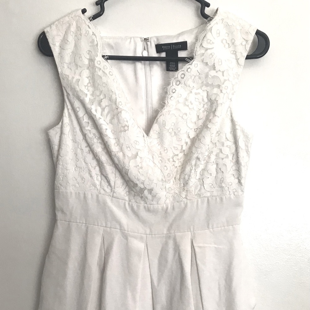 White House Black Market Beautiful dress, size 6